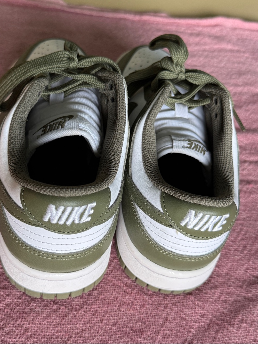 Nike Dunk Low - Medium Olive - Picture 3 of 9